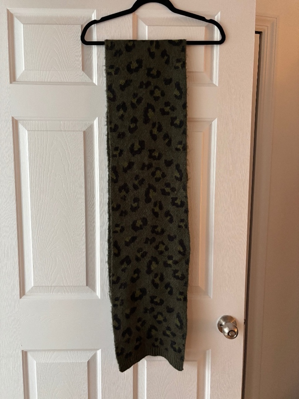 Cheetah Print Green Scarf